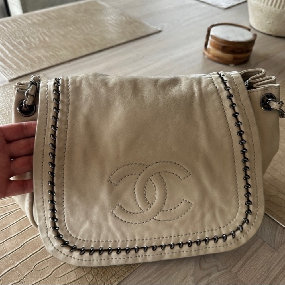 Authentic Chanel Smooth Calfskin Luxe Ligne Flap: Vintage